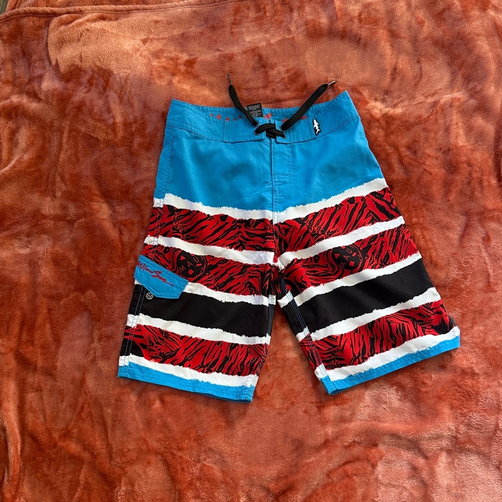 Maui and Sons Turquoise and Red Board Shorts SIZE 12
